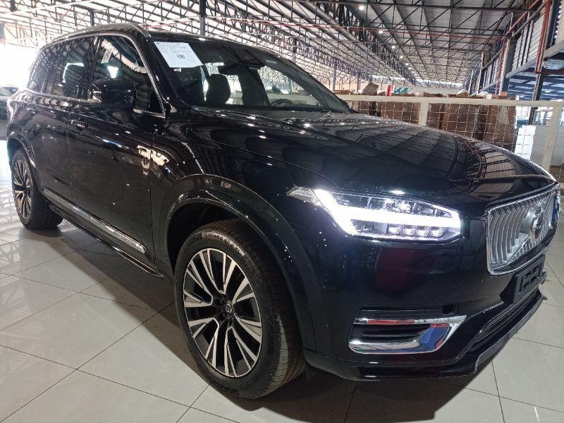VOLVO XC90 2021 T8 MOMENTUM AWD 2.0 TURBO HÍBRIDO