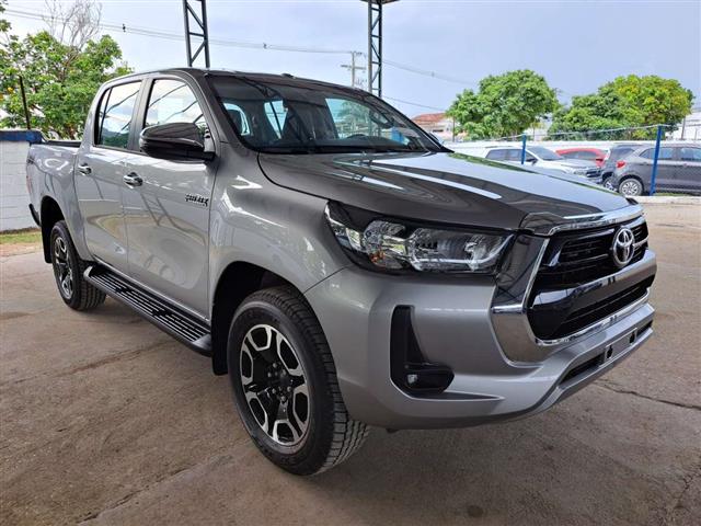 TOYOTA HILUX 2023 CD SRV 2.8 TURBO DIESEL