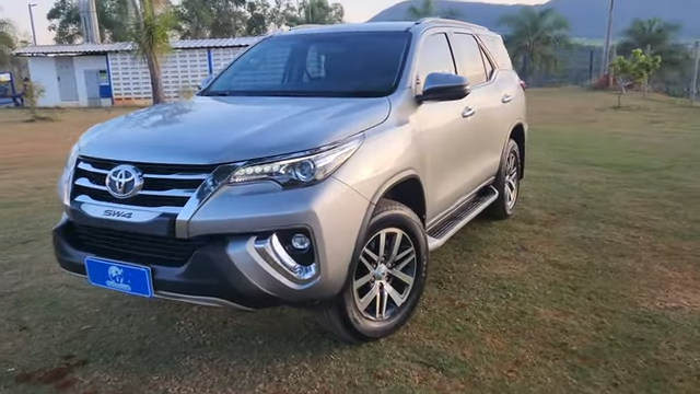 TOYOTA HILUX SW4 2017 SRX 2.8 TURBO DIESEL